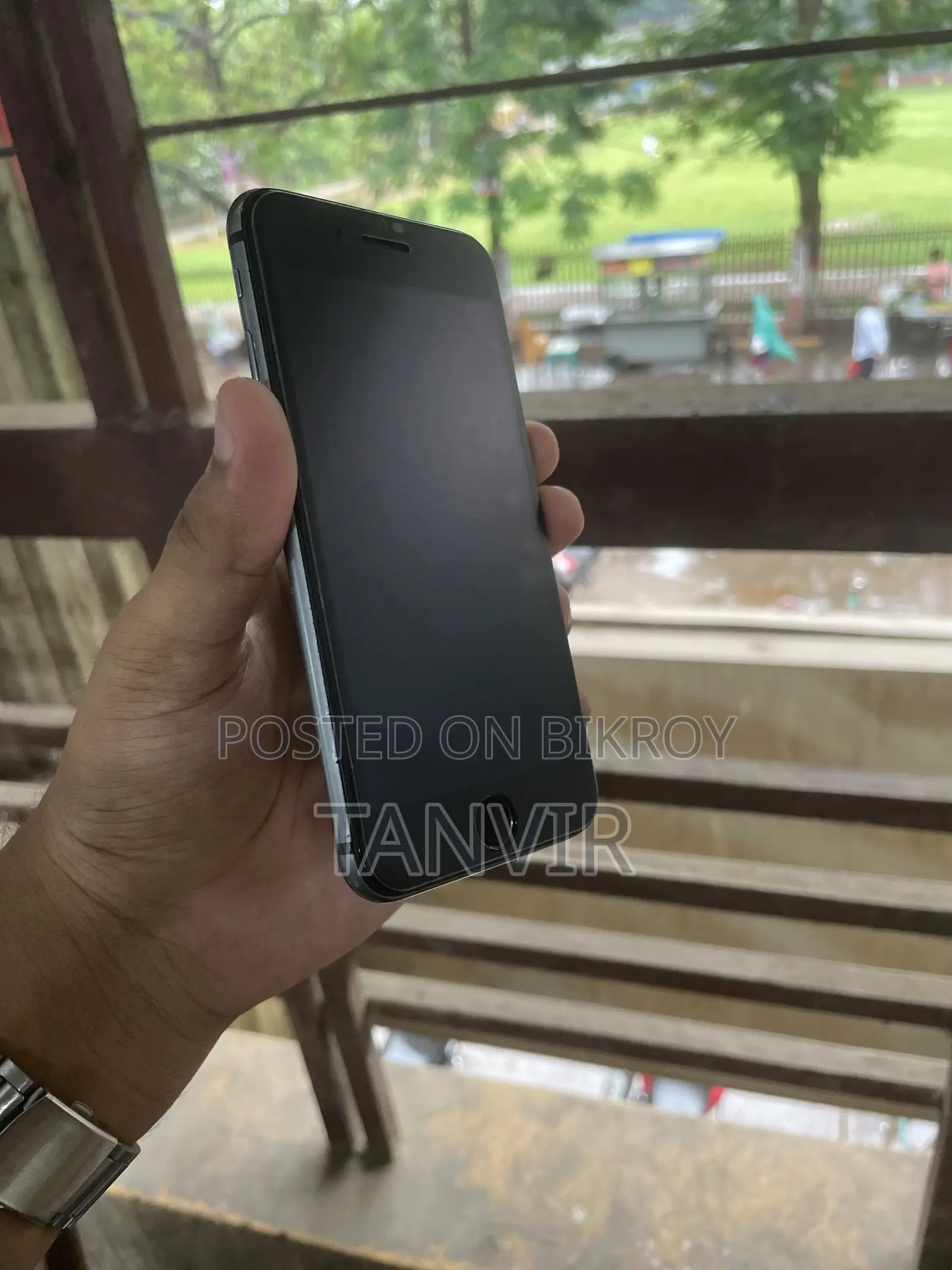 অ্যাপল আইফোন ৮ ১২৮ জিবি কালো