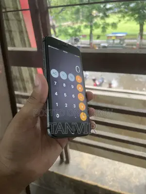 অ্যাপল আইফোন ৮ ১২৮ জিবি কালো