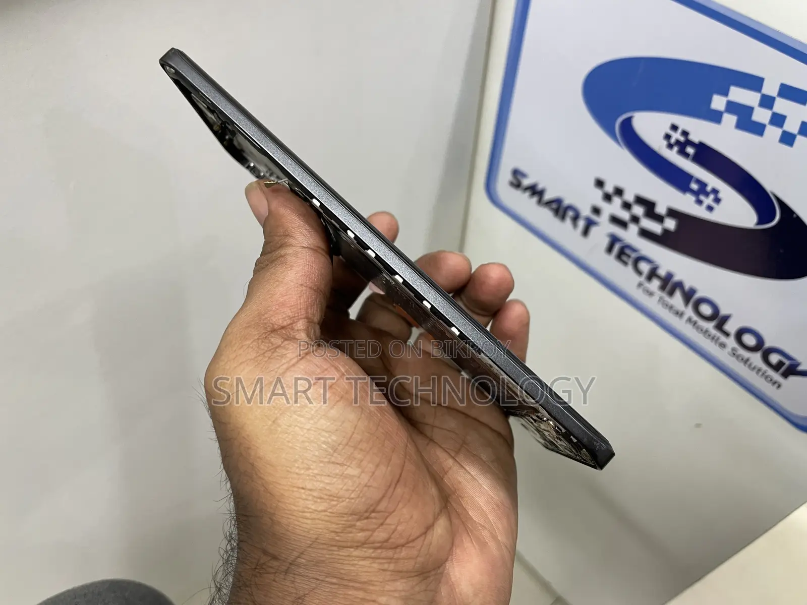 Honor 200 Pro সেট খোলা ডিসপ্লে