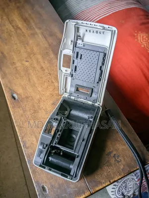 Vintage Yashica Clearlook Ff 35mm Film Camera