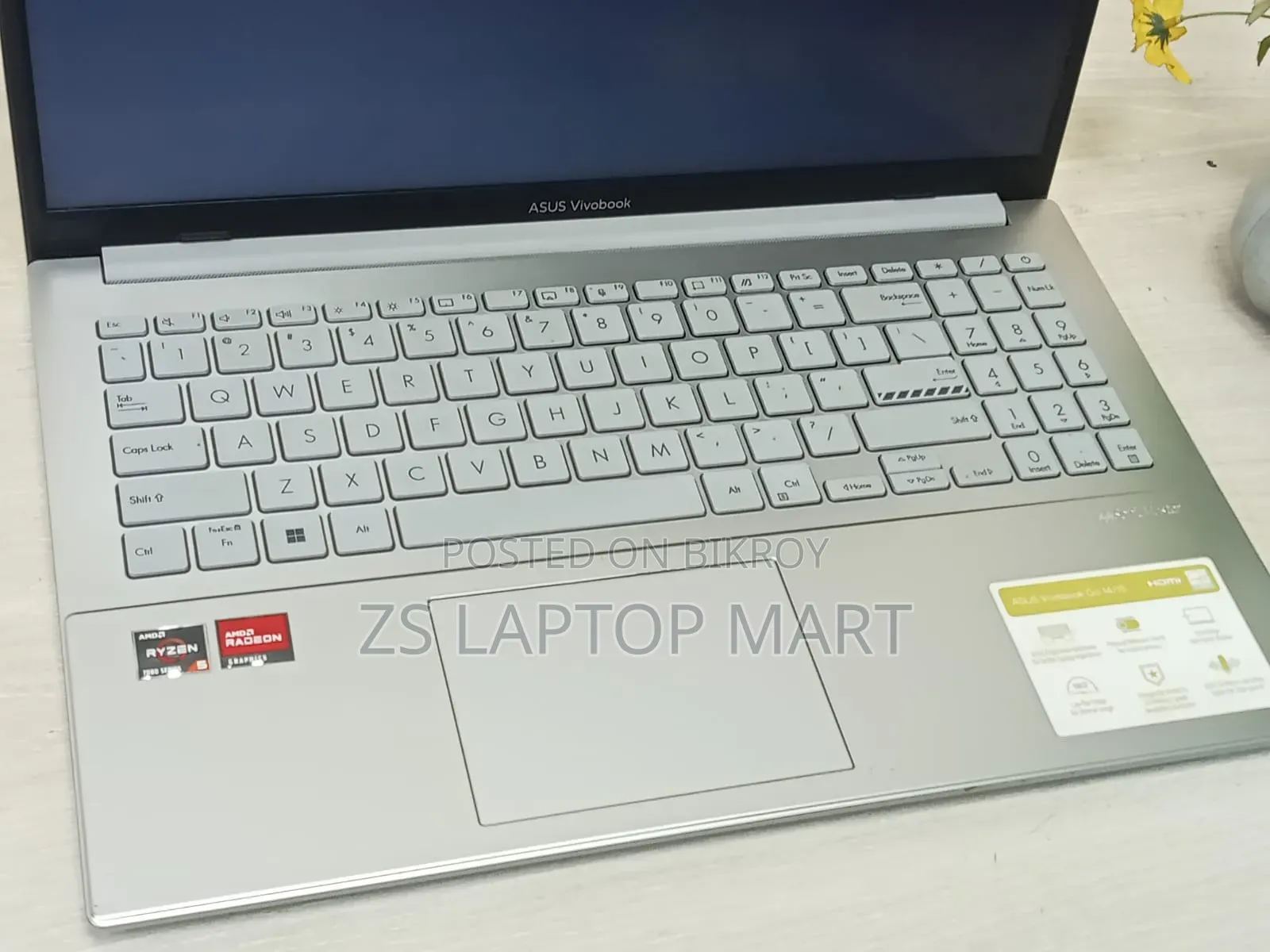 Laptop Asus Vivobook 16 8GB AMD Ryzen 5 SSD 512GB