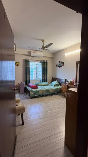 4-bedroom Apartment in Pirerbugh, Agargaon for Sale