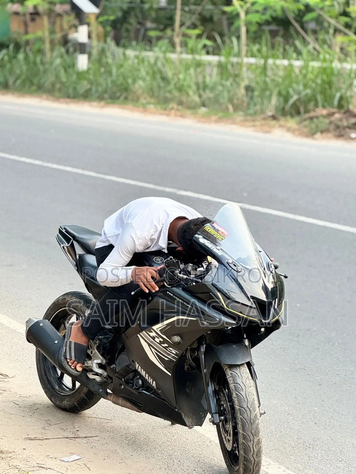 ইয়ামাহা আর১৫ ভি৩ ২০২১ ব্ল্যাক