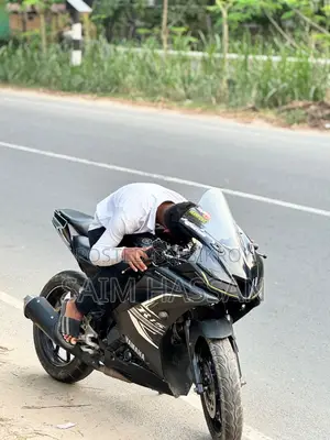 ইয়ামাহা আর১৫ ভি৩ ২০২১ ব্ল্যাক
