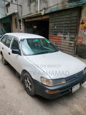 Toyota Corolla 2000 White