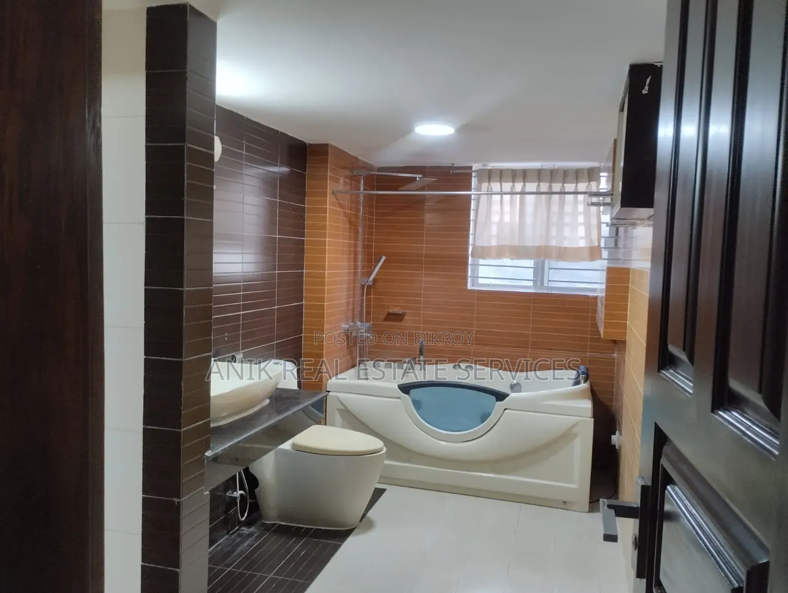 4-bedroom Apartment in Anik Real Estate, Gulshan for rent