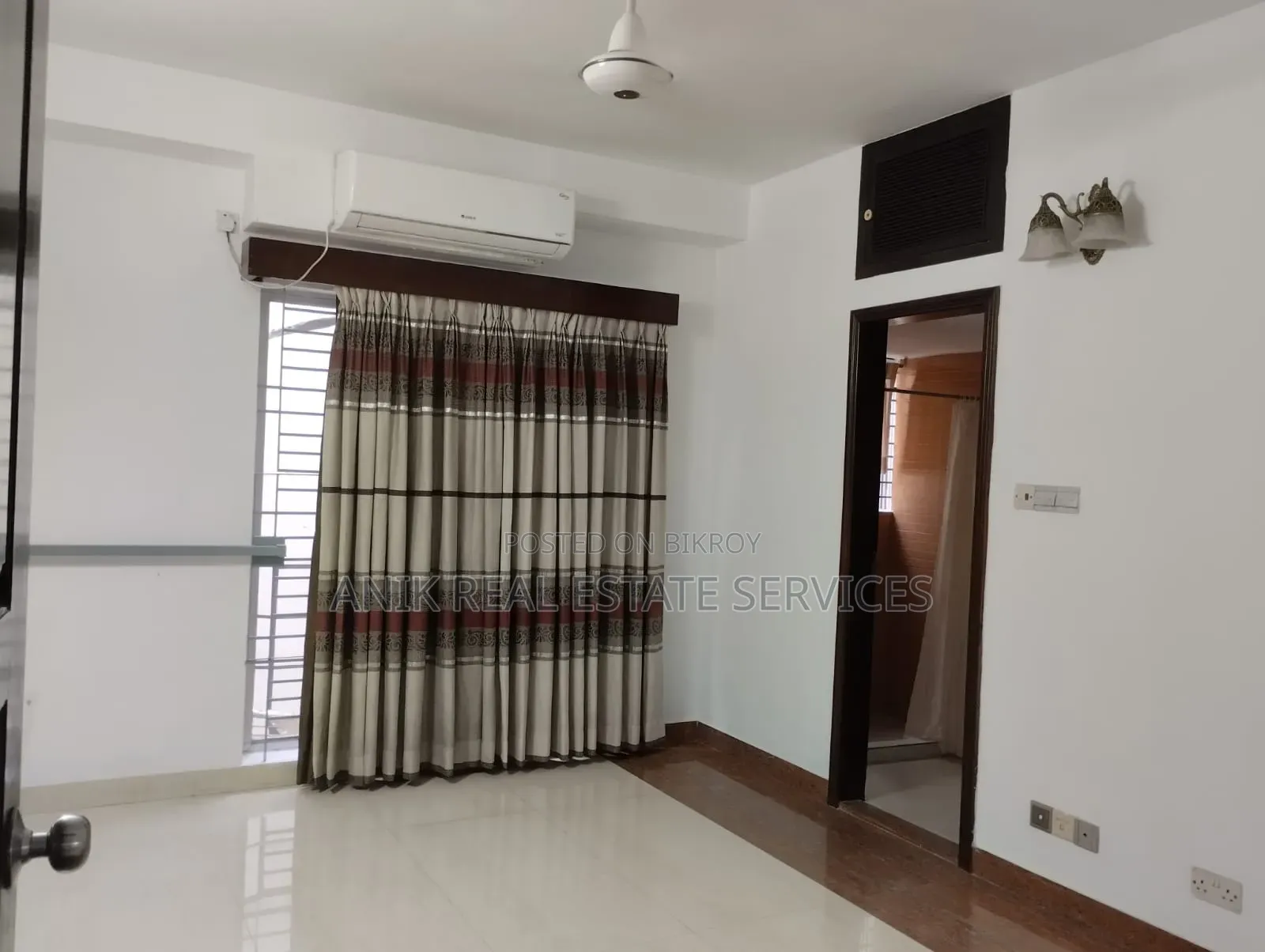 4-bedroom Apartment in Anik Real Estate, Gulshan for rent