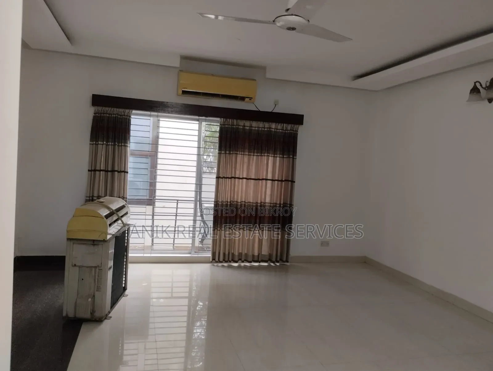 4-bedroom Apartment in Anik Real Estate, Gulshan for rent