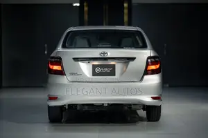 Toyota Axio 2022 Silver