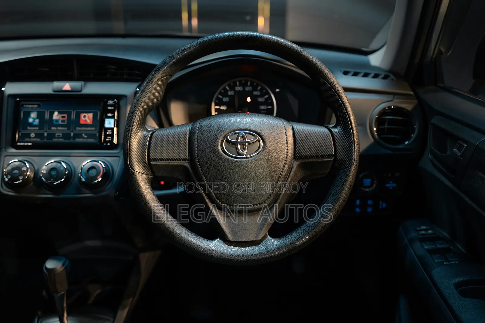 Toyota Axio 2022 Silver