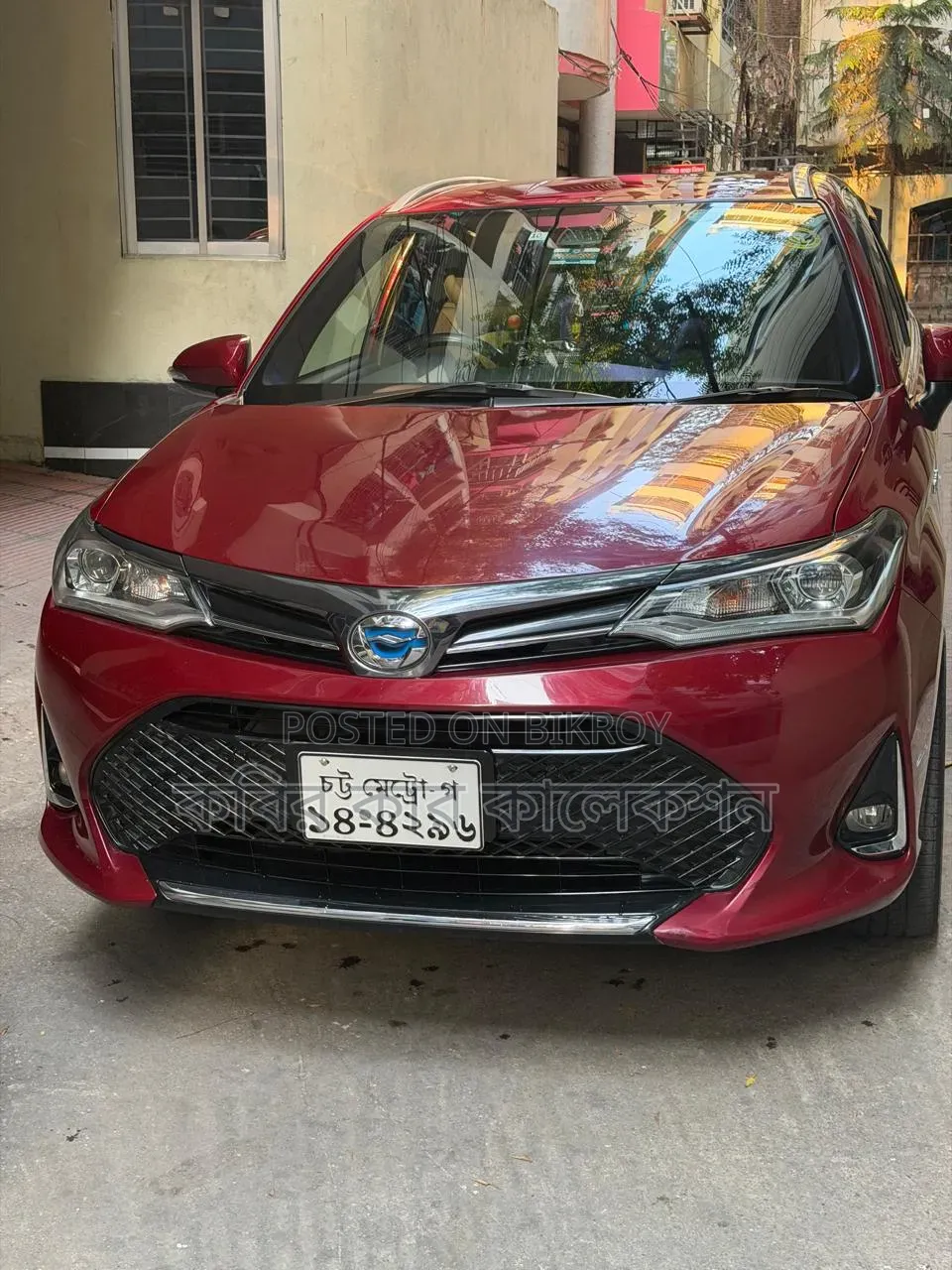 টয়োটা এক্সিও ২০১৮ মেরুন