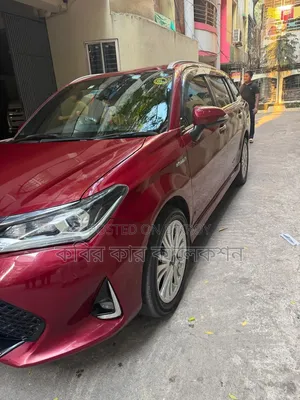 টয়োটা এক্সিও ২০১৮ মেরুন