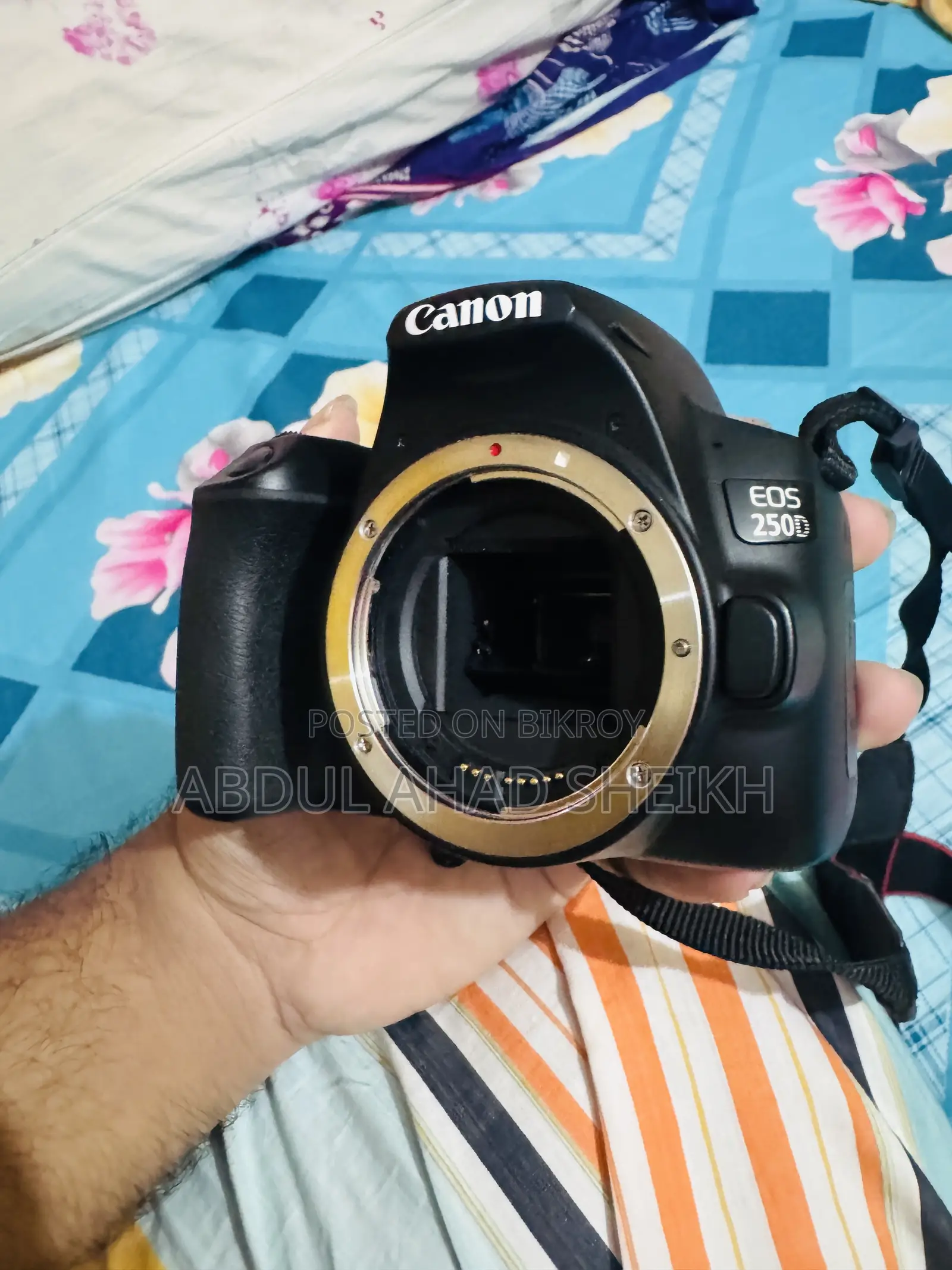 Canon Eos 250d + 55-250mm Zoom Lens for Sale