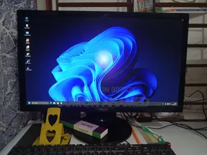 Desktop Computer 8GB AMD Ryzen 5 SSD 256GB