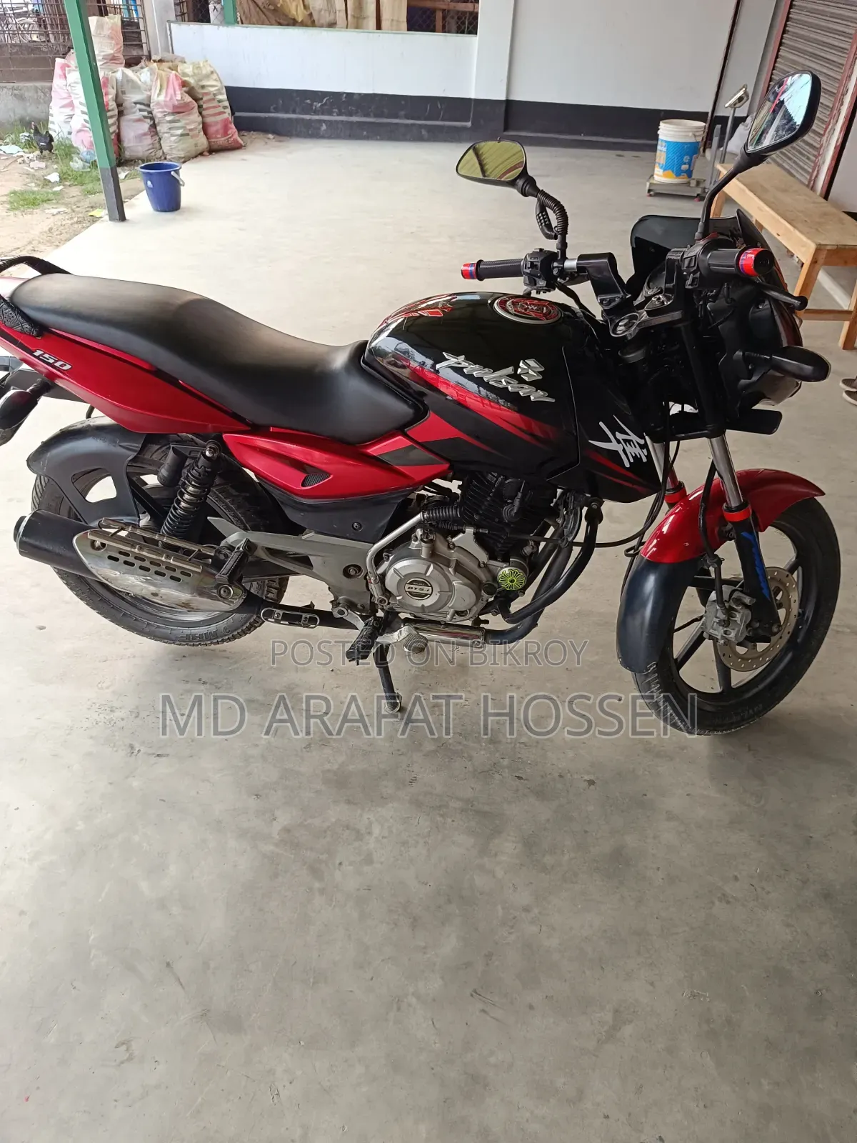 বাজাজ পালসার ১৫০ ২০১৬ লাল