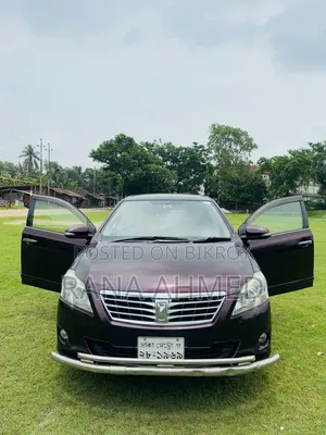 Toyota Premio 2013 Maroon