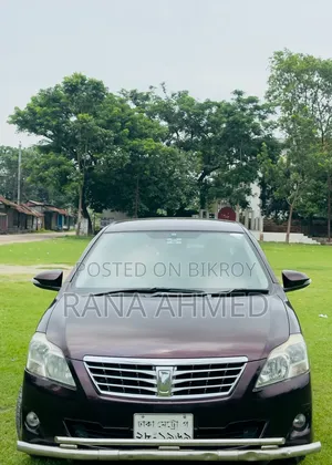 Toyota Premio 2013 Maroon