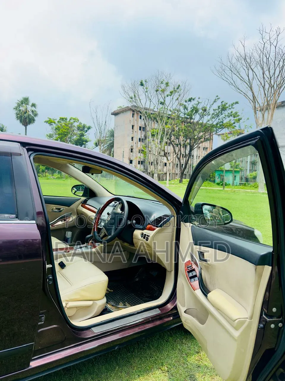 Toyota Premio 2013 Maroon