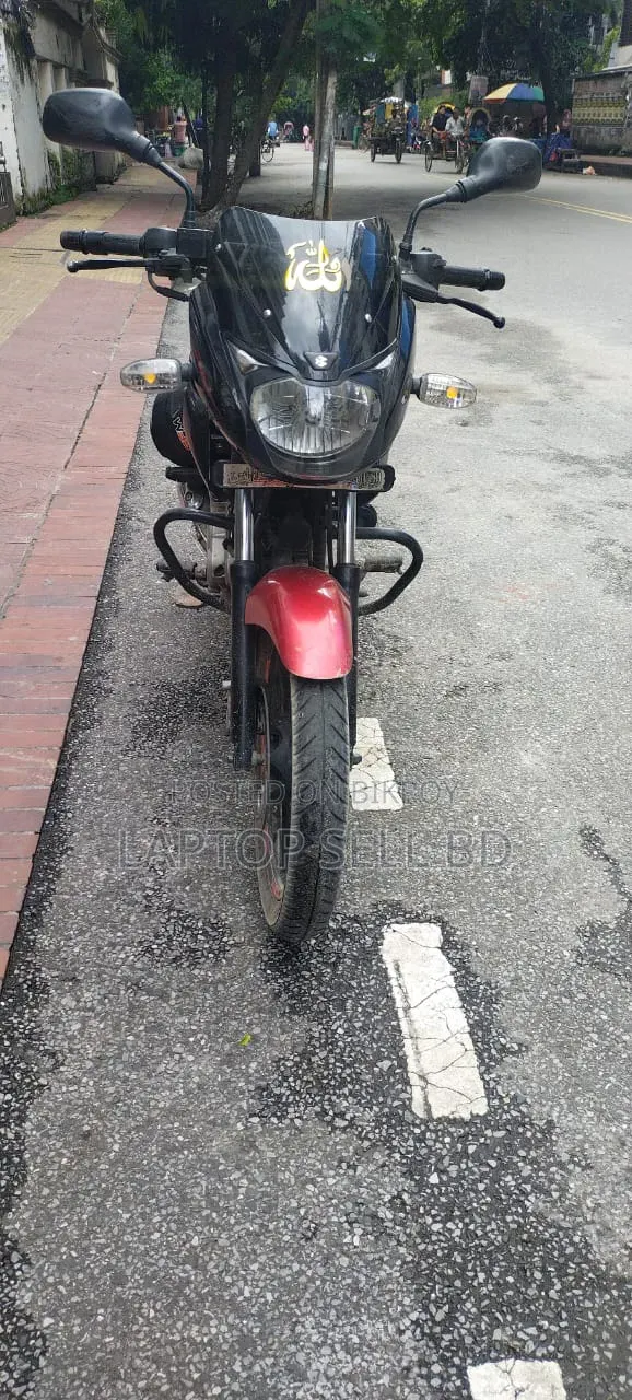 Bajaj Pulsar 150 2015