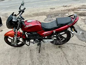 Runner Bullet 100 2016 Red
