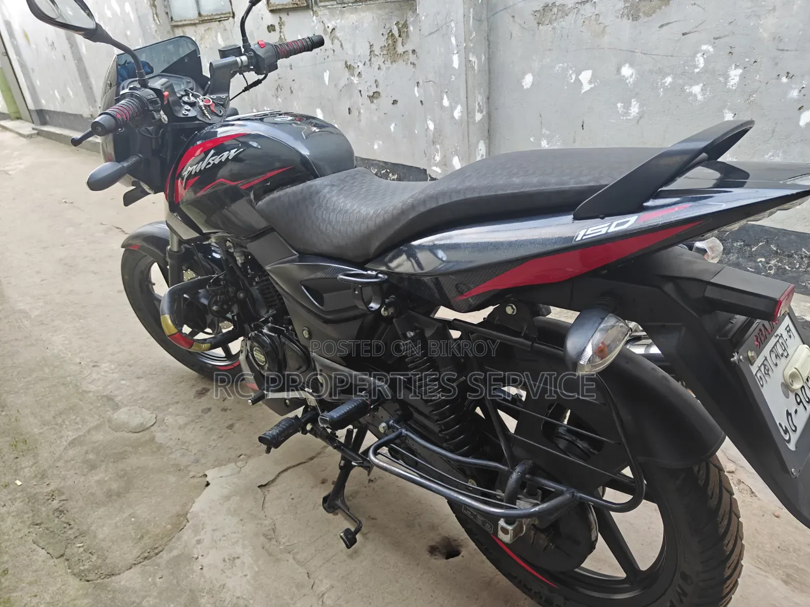 Bajaj Pulsar N150 2025 Black