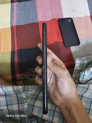 Apple iPhone 7 32 GB Black