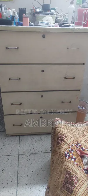 Chest of Drawer