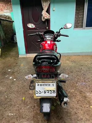 Hero Glamour 2020 Red