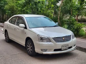 টয়োটা প্রিমিয়ো ২০০৪ পার্ল