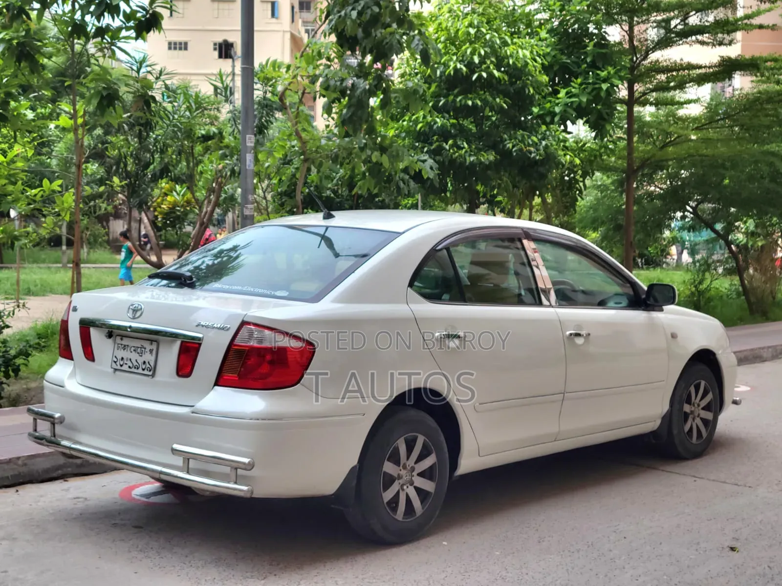 টয়োটা প্রিমিয়ো ২০০৪ পার্ল