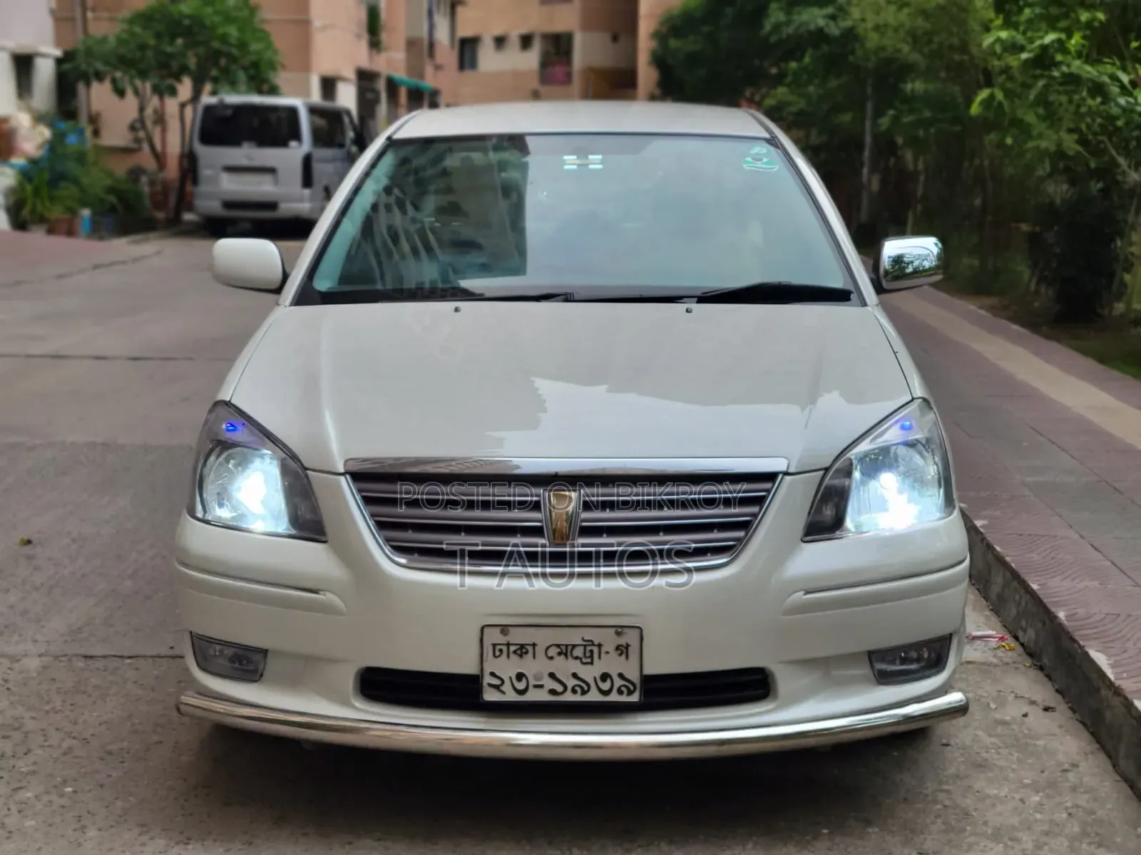 টয়োটা প্রিমিয়ো ২০০৪ পার্ল