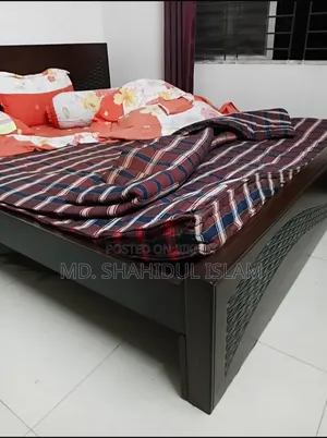 মালয়েশিয়ান কাঠের খাট
