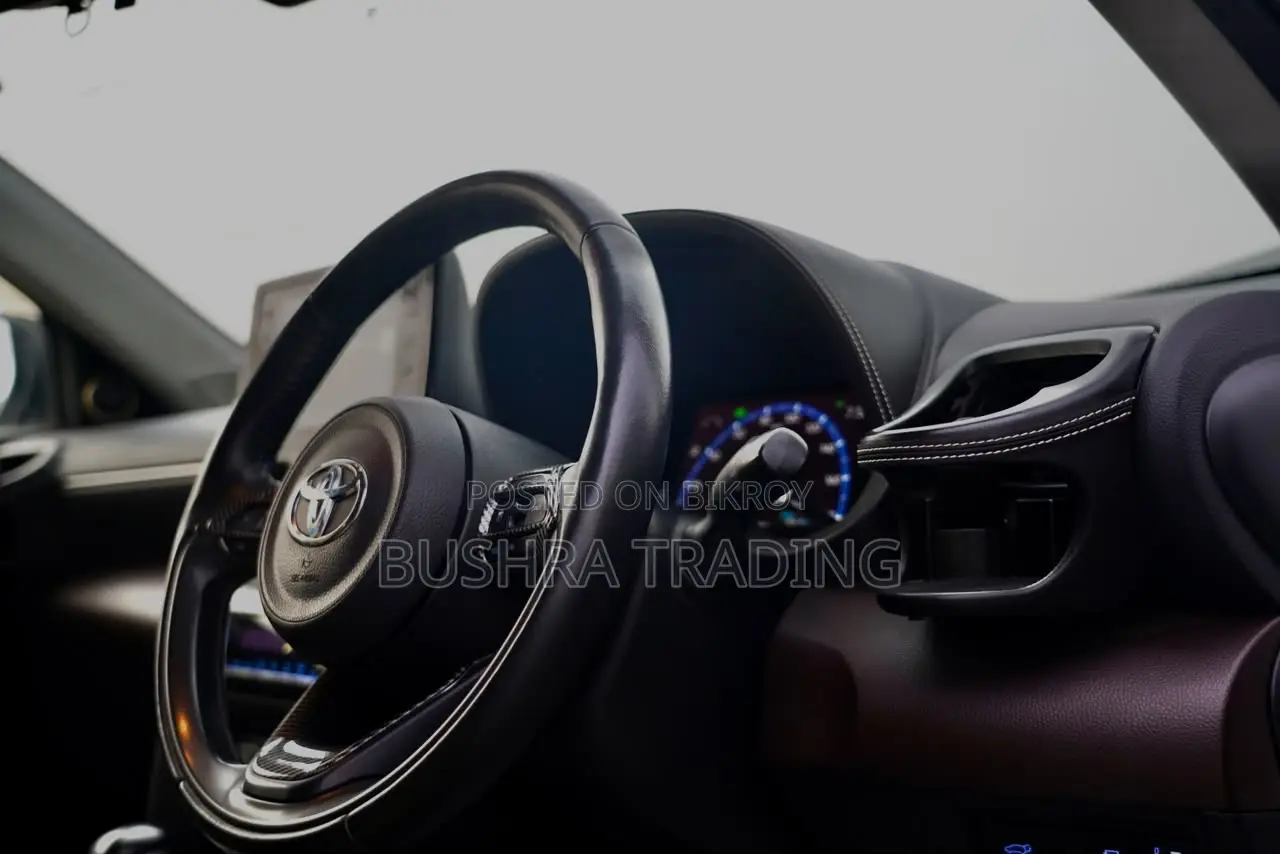 Toyota Yaris 2021 Pearl
