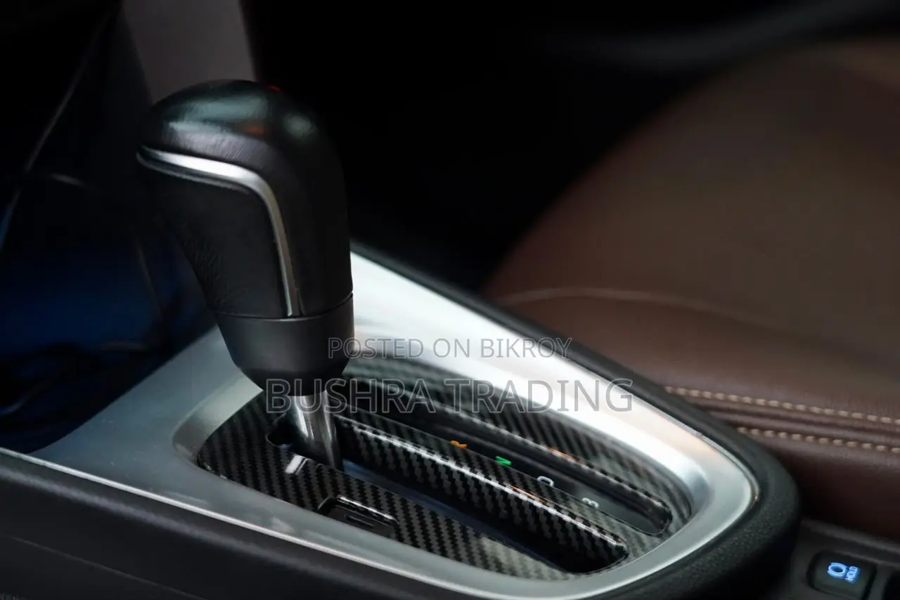 Toyota Yaris 2021 Pearl