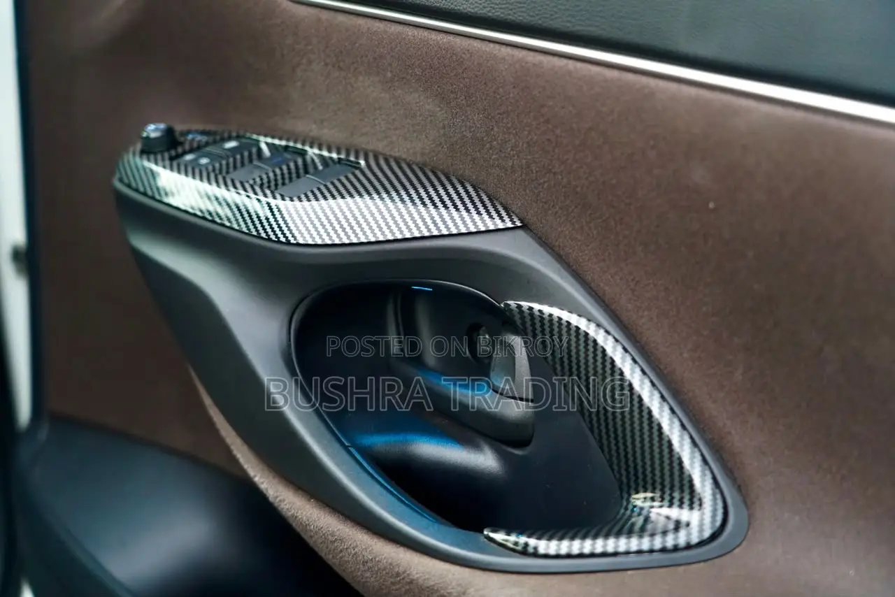 Toyota Yaris 2021 Pearl