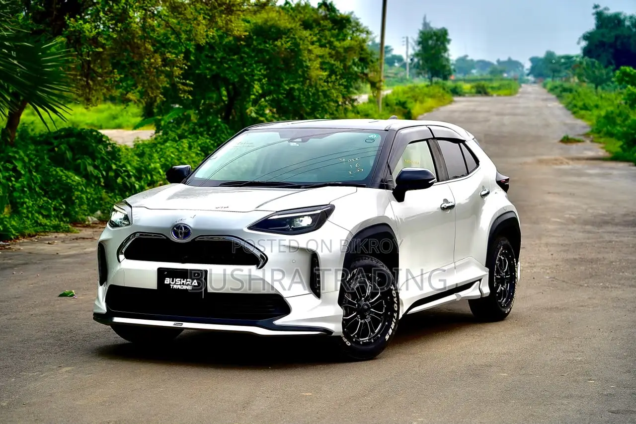 Toyota Yaris 2021 Pearl