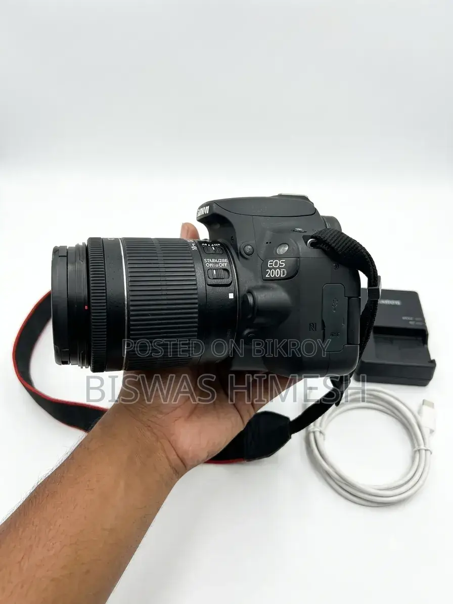 Canon 200 D