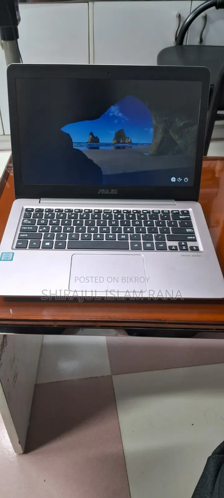 Laptop Asus ZenBook UX310UQ 8GB Intel Core I3 SSD 250GB