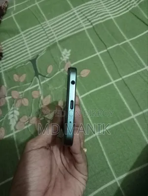 Vivo Y04 128 GB Black