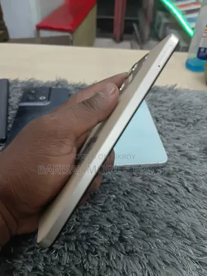 Realme 64 GB Gold
