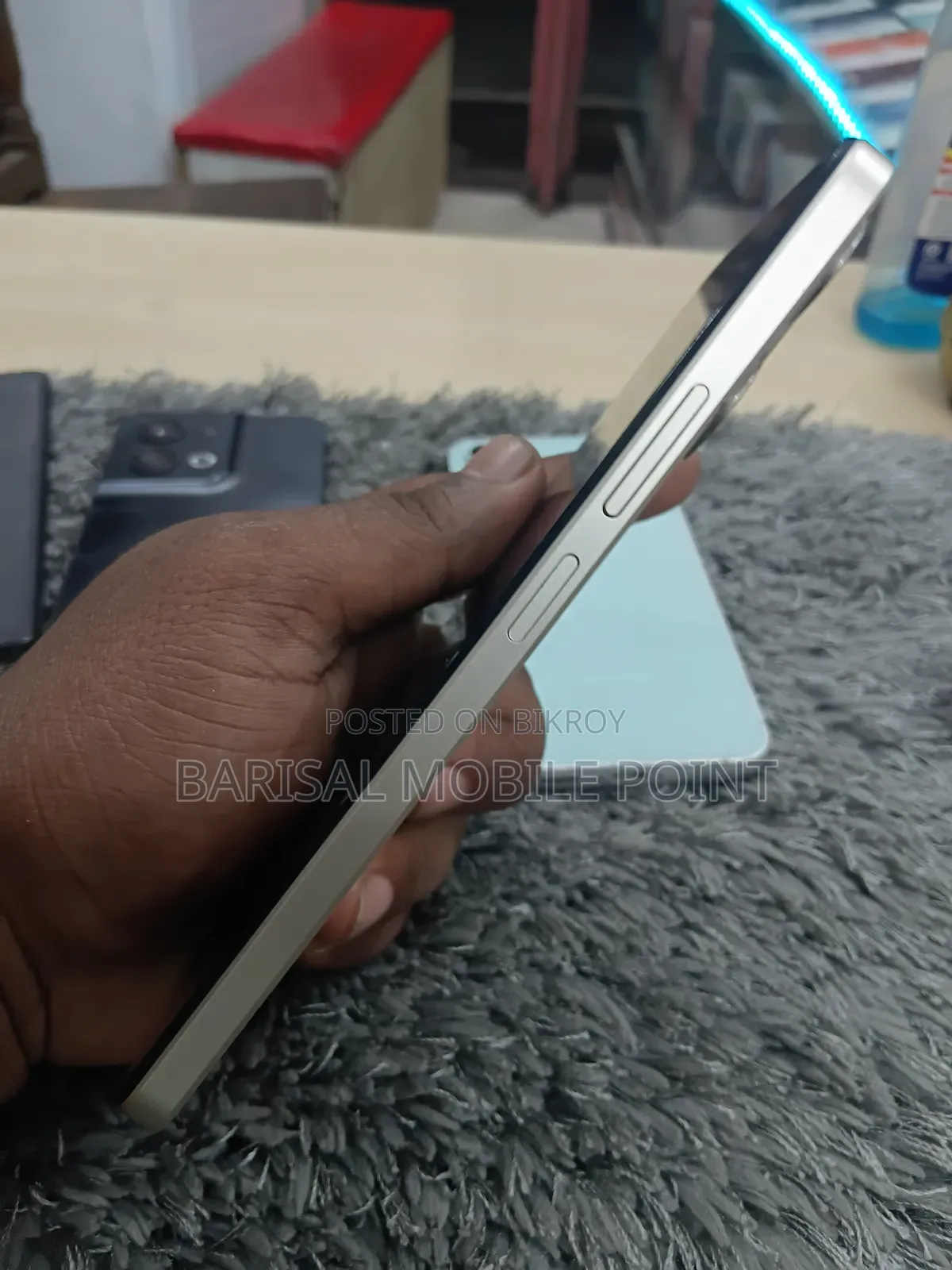 Realme 64 GB Gold