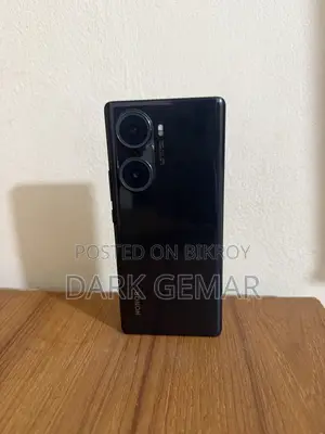 অনার ৬০০ ২৫৬ জিবি কালো