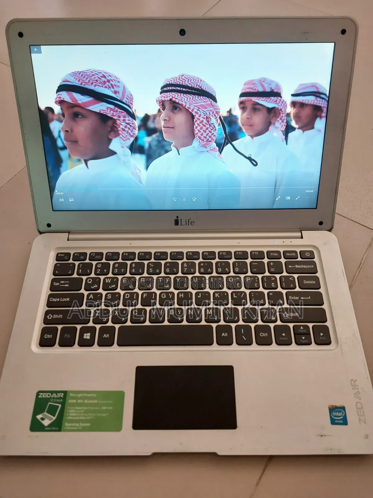 Laptop I-Life ZedAir 2GB Intel SSD 32GB