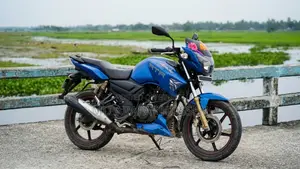 টিভিএস অ্যাপাচি আরটিআর ১৬০ ২ভি ২০২০ নীল