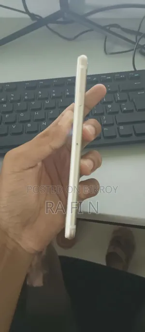 অ্যাপল আইফোন ৬এস ৬৪ জিবি হোয়াইট