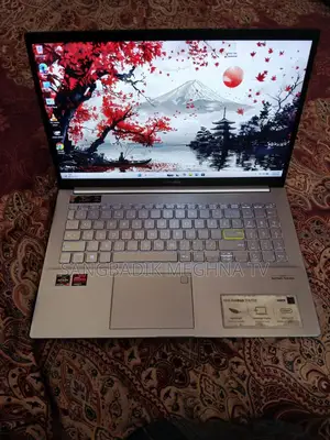 Laptop Asus 4GB Intel SSD 500GB