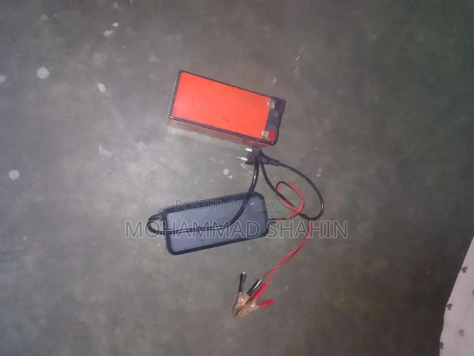 কাঠের তৈরি কসমেটিকসের দোকান বিক্রয় হবে