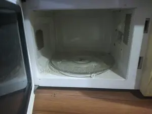 Microwave Oven Refurbished Can Do All Types of Cooking