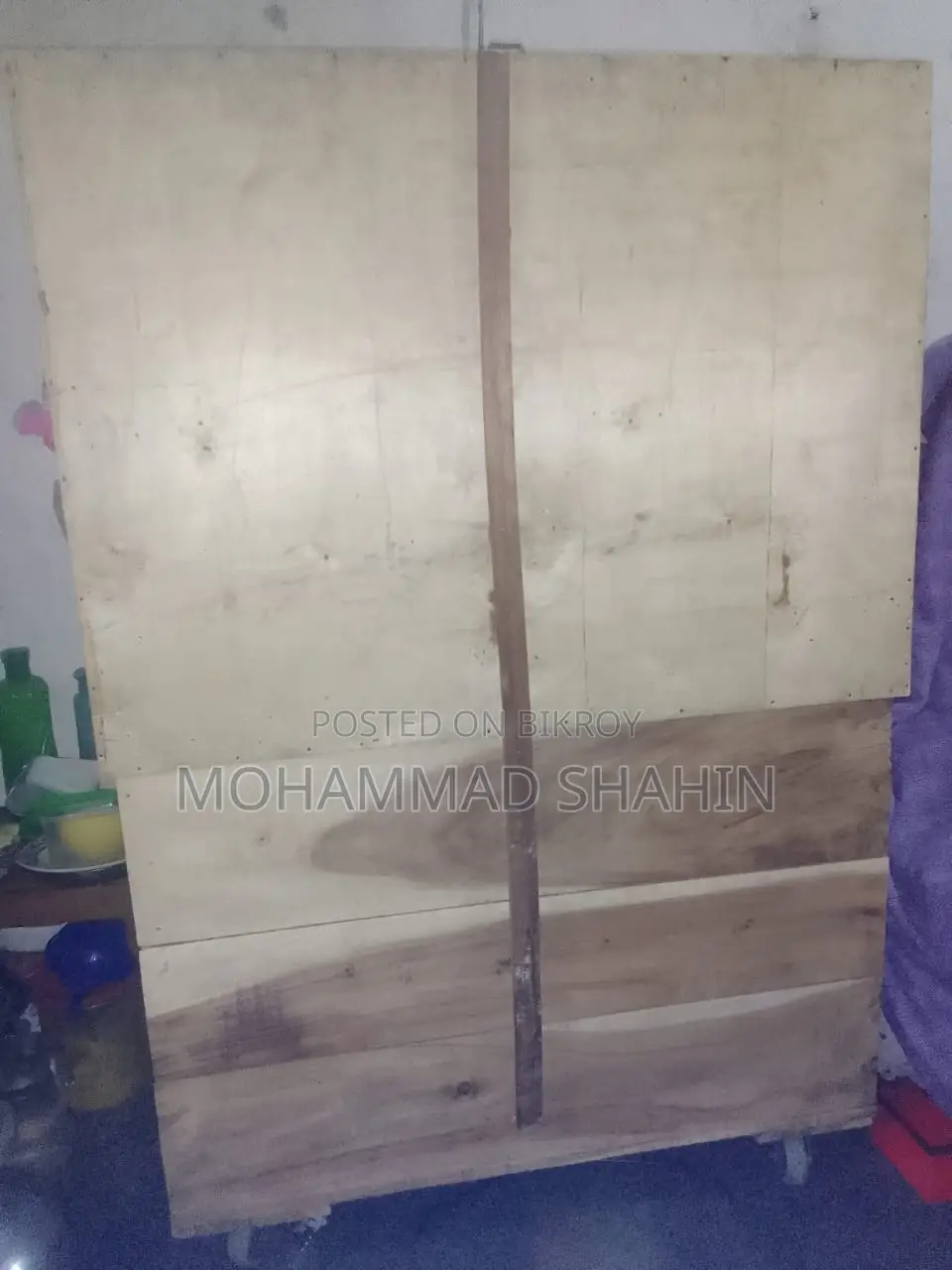 কাঠের তৈরি কসমেটিকসের দোকান বিক্রয় হবে