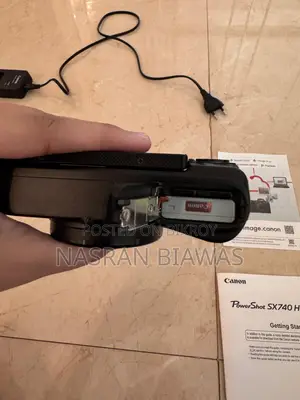 Canon PowerShot SX740 HS